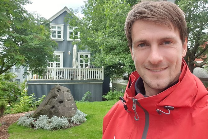 Reykjavík Small group Walking Tour - by CityWalk - Parliament and the center of public life