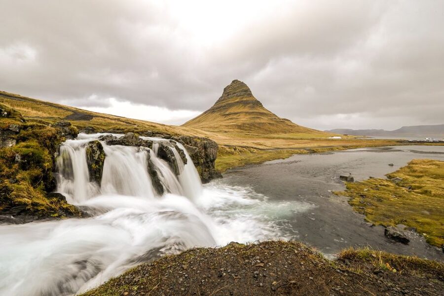 Reykjavik: Snaefellsnes & Mt. Kirkjufell Guided Minibus Tour - Ytri Tunga and the final chance for seals