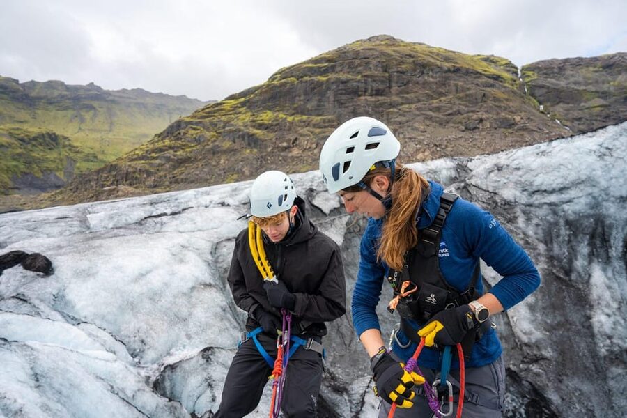 Reykjavík: Sólheimajökull Glacier Hike & Ice Climbing Intro - Choosing between Reykjavík and the glacier parking lot