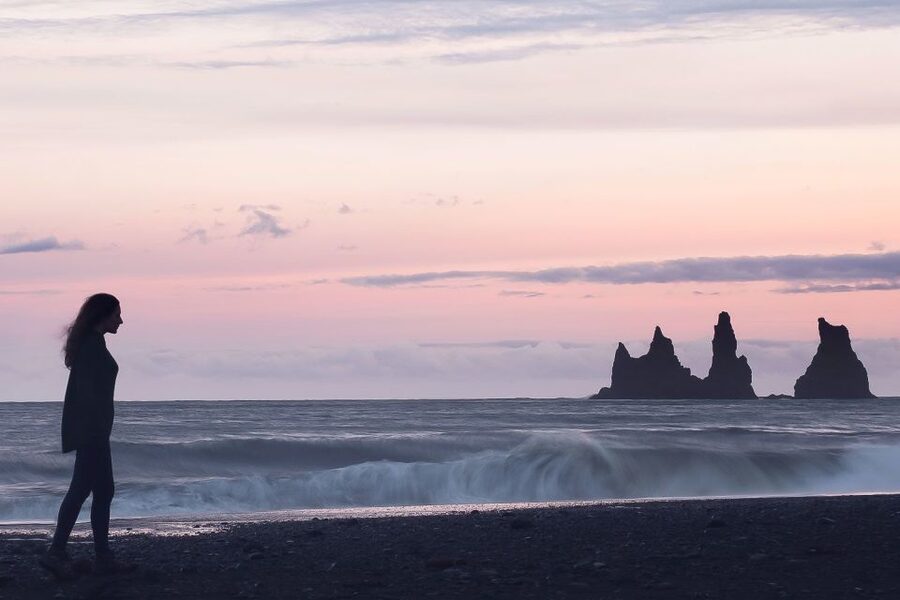 Reykjavík: South Coast Waterfalls, Black Sand & Glacier Tour - Guides who make the long ride easier