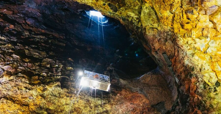 Reykjavik: Thrihnukagigur Volcano Guided Hiking Day Trip - Why going inside Thrihnukagigur feels so unusual