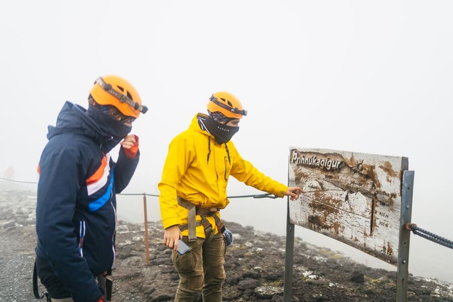 Reykjavik: Thrihnukagigur Volcano Guided Hiking Day Trip - Base camp, safety gear, and the small-group system