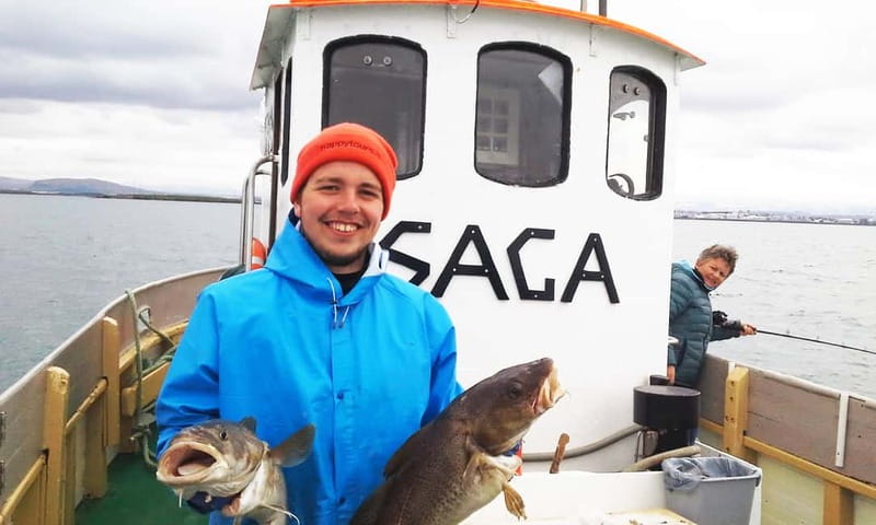 Reykjavik: Traditional Sea Fishing with BBQ Feast - What the first hour on board is like