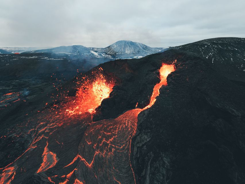 Reykjavík: Volcano Eruption Site and Reykjanes Hiking Tour - Why the Reykjanes Peninsula makes a good volcano day