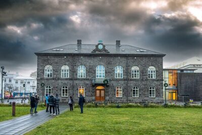 Reykjavik Walking Tour – Walk with a Viking