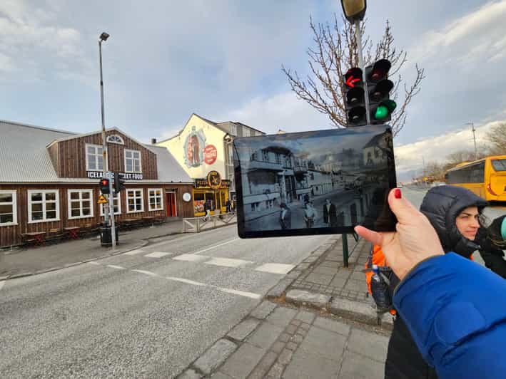 Reykjavik: World War II Walking tour around the city centre - The Old Harbour and the British landing