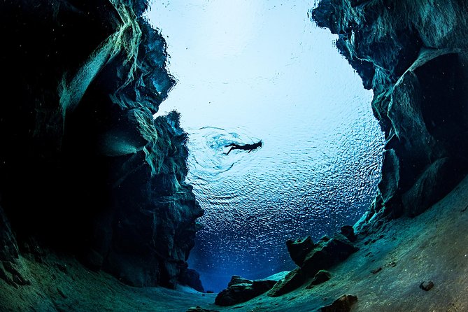 Silfra: Snorkeling Between Tectonic Plates - Meet on Location - Why Silfra is unlike ordinary snorkeling