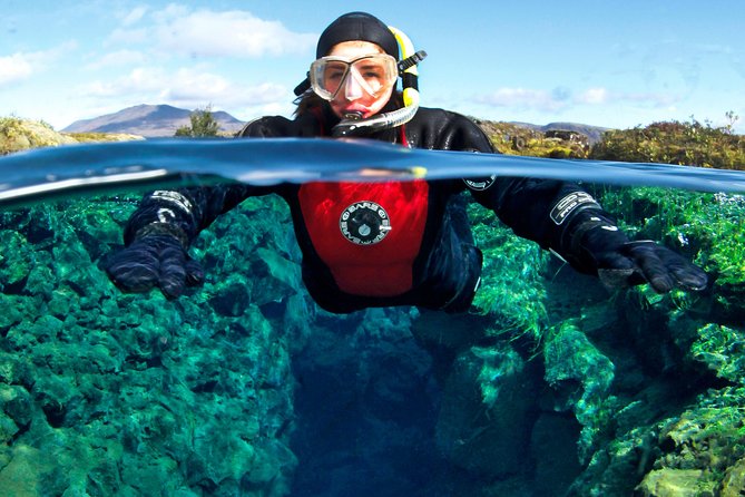 Silfra: Snorkeling Between Tectonic Plates - Meet on Location - Hot chocolate is part of the practical appeal