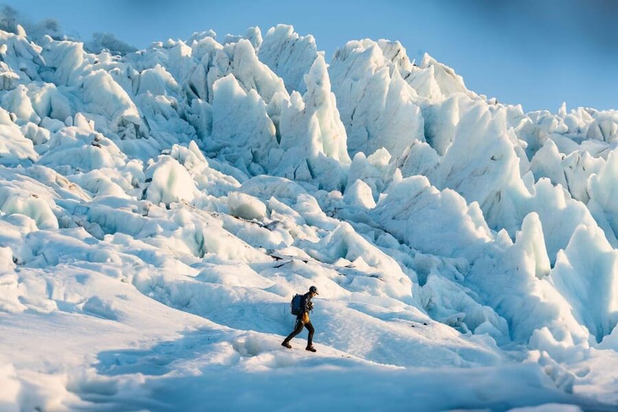 Skaftafell: Small-Group Vatnajökull Glacier Hike (Moderate) - Four hours on Falljökull’s changing ice