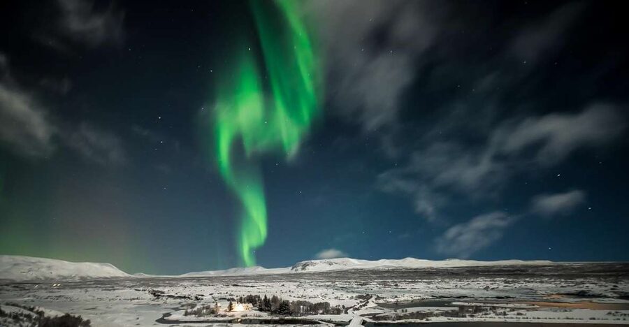Small-Group Premium Northern Lights Tour from Reykjavik - What happens during the aurora hunt
