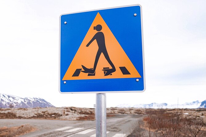 Snorkel the Silfra Fissure-Meet on Location (Free Photos & Cocoa) - Photos, cocoa, and the parts between the water