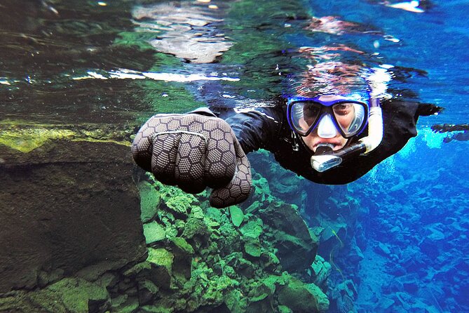 Snorkeling in Silfra & Fly Over Iceland Virtual Experience - Self-drive - Who should book this day
