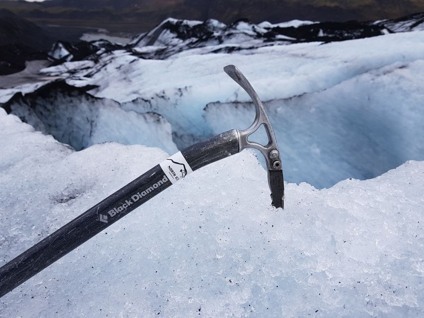 Sólheimajökull Ice Climbing Tour - Learning the ropes, without a climbing background