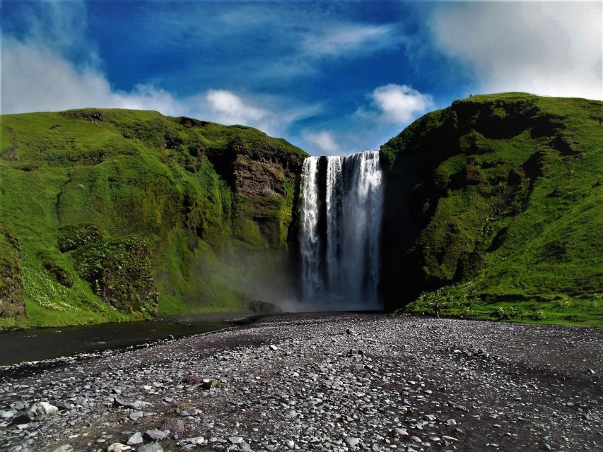 South Coast Iceland: 2-Day Blue Ice Cave & Jokulsarlon Tour - A 1.5-hour glacier hike near Skaftafell