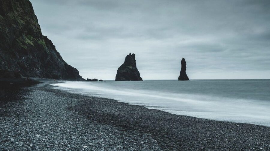 South Coast of Iceland. Black beach, glaсier, waterfalls... - Sólheimajökull: the day’s most active stop