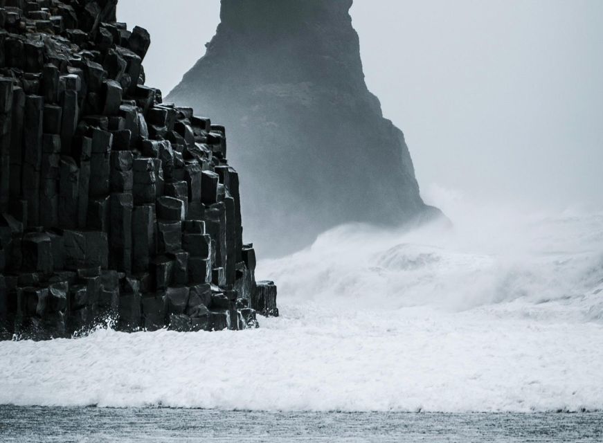 South Coast of Iceland. Black beach, glaсier, waterfalls... - Dyrhóley: the coast from above