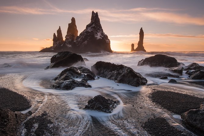 South Coast, Waterfalls and Vík village from Reykjavik - Seljalandsfoss: the waterfall you can walk behind