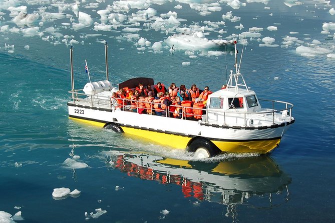 South Iceland and Glacier Lagoon: Jökulsárlón with Boat Tour - Hvolsvöllur and the first break