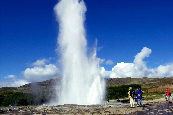 The Golden Circle Guided Bus Tour from Reykjavik - The guide can make or break the ride