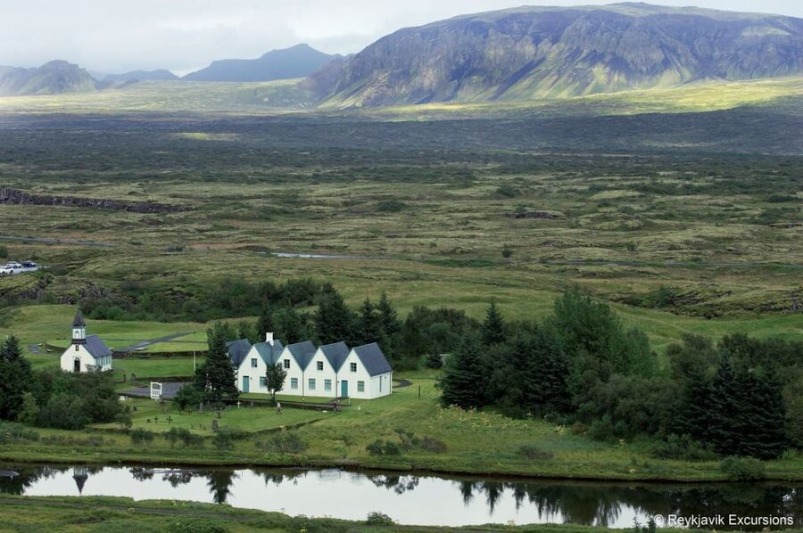 The Golden Circle & Hop On - Hop Off Combo Deal - Geysir and the reliable burst of Strokkur