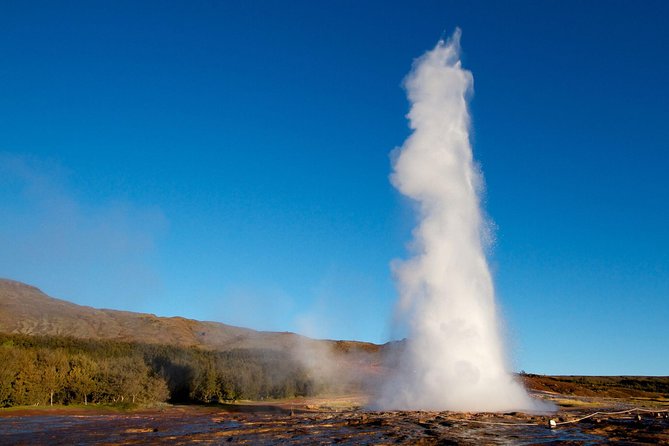 The Golden Circle & Northern Lights Guided Combo tour - Price, timing, and who gets the best value