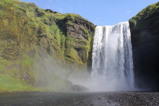 The Great Round Tour: Around Iceland in 13 Days - Days 12 and 13: Craters, lava waterfalls, and departure