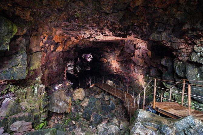 The Lava Tunnel Tour with Transfer from Reykjavik - What the three-hour outing actually feels like
