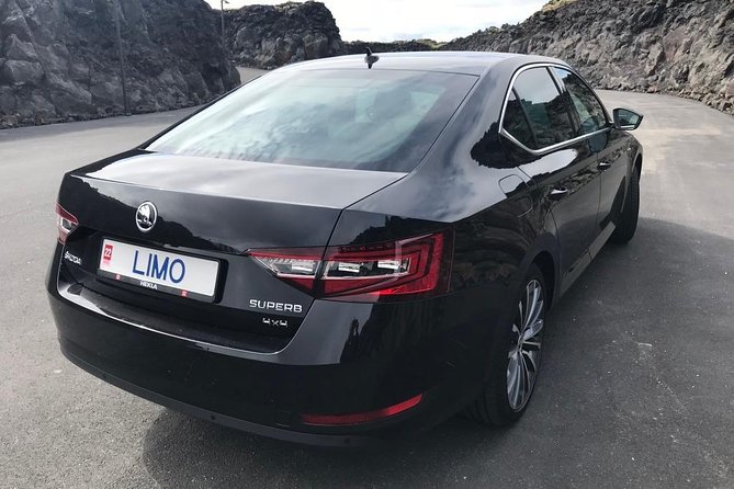 Transfer from Reykjavik - Private airport transfer to KEF Airport - The price: better value for groups