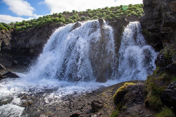 Unique West Iceland and Krauma SPA tour by minibus - A short lunch stop at Hverinn